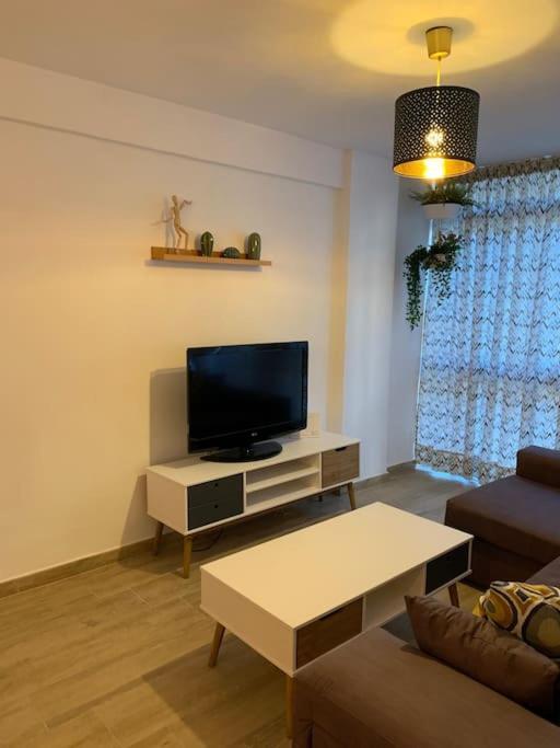 Ideal Apartamento En El Barrio De Las Delicias Málaga Exteriör bild