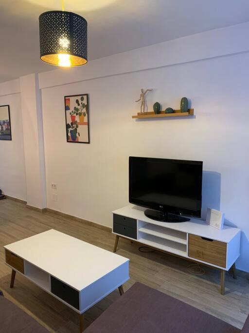 Ideal Apartamento En El Barrio De Las Delicias Málaga Exteriör bild