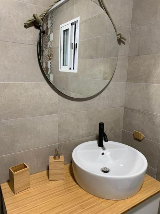Ideal Apartamento En El Barrio De Las Delicias Málaga Exteriör bild