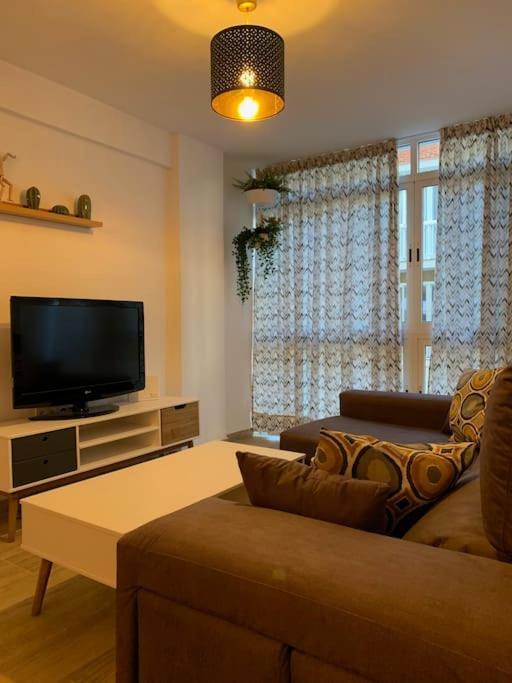Ideal Apartamento En El Barrio De Las Delicias Málaga Exteriör bild